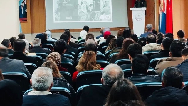 Uludere'de öğretmenlere bağımlılıkla mücadele eğitimi