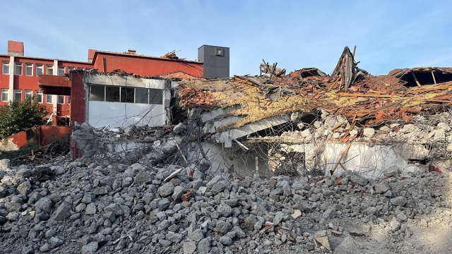 Salıpazarı'nda Belediye Hizmet Binası ve Kültür Merkezi için çalışmalar başladı