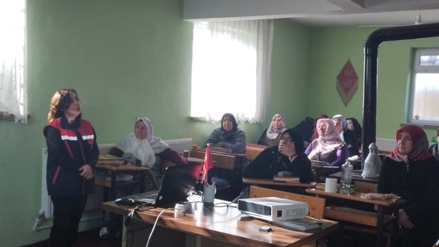 Kadın çiftçilere eğitim verildi