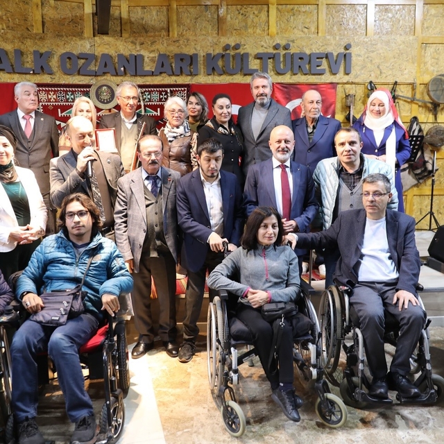 Başkan Çolakbayrakdar, engellilerin gönüllerine dokundu
Kocasinan'da Dünya...