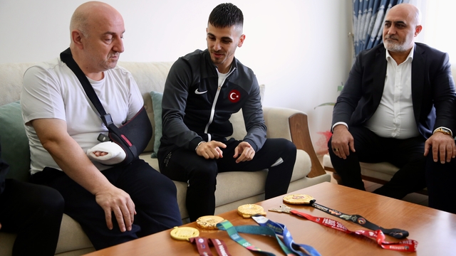 Eray Şamdan, spor tarihine "altın" harflerle geçmekten gururlu