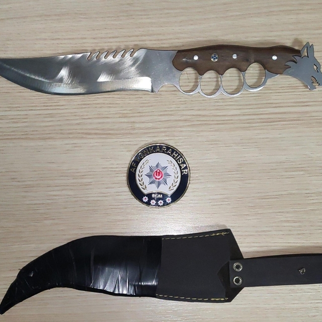 Polis bir haftada aranması olan 28 kişiyi yakaladı