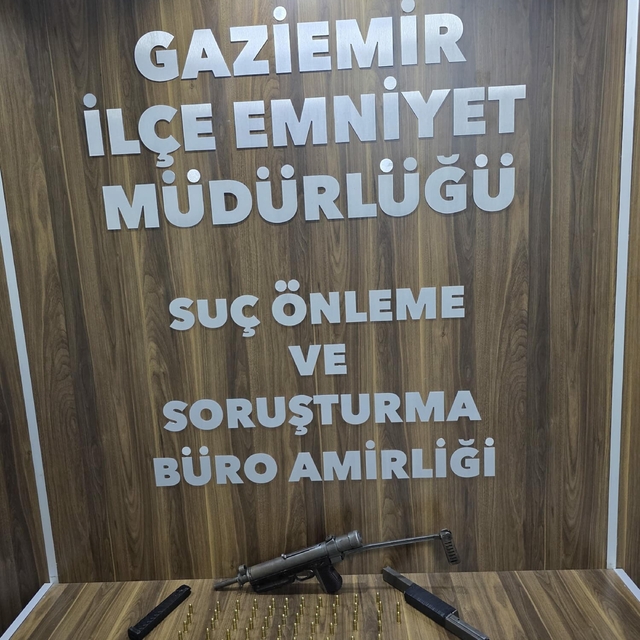 Polisten kaçan şüphelilerin üzerinden uzun namlulu silah çıktı