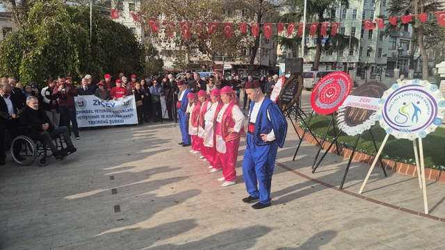 Tekirdağ'da Engelliler Günü kapsamında tören düzenlendi