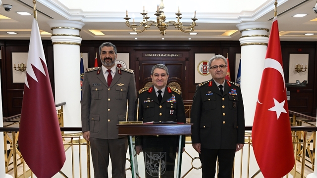 Genelkurmay Başkanı Orgeneral Bayraktaroğlu, Katar Kara Kuvvetleri Komutanı Al-Attiyah'ı ağırladı