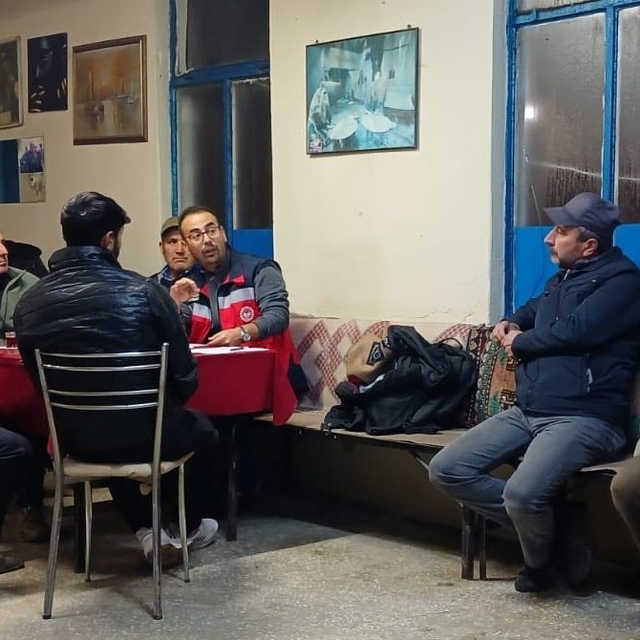 Kütahya'da akşam çiftçi toplantıları başladı