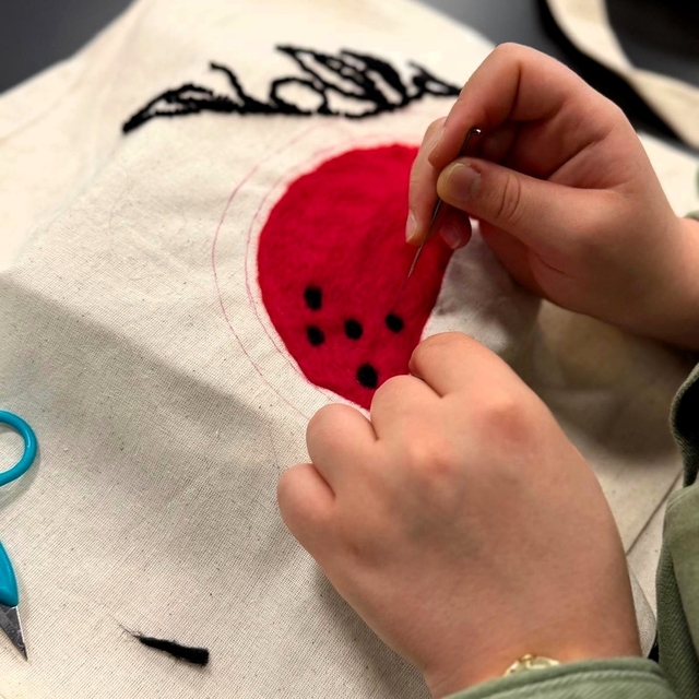 SUBÜ öğrencileri keçe üretimini deneyimledi