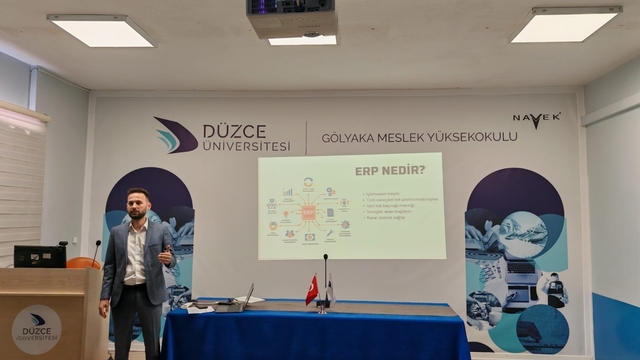 Öğrencilere ERP'yi anlattı