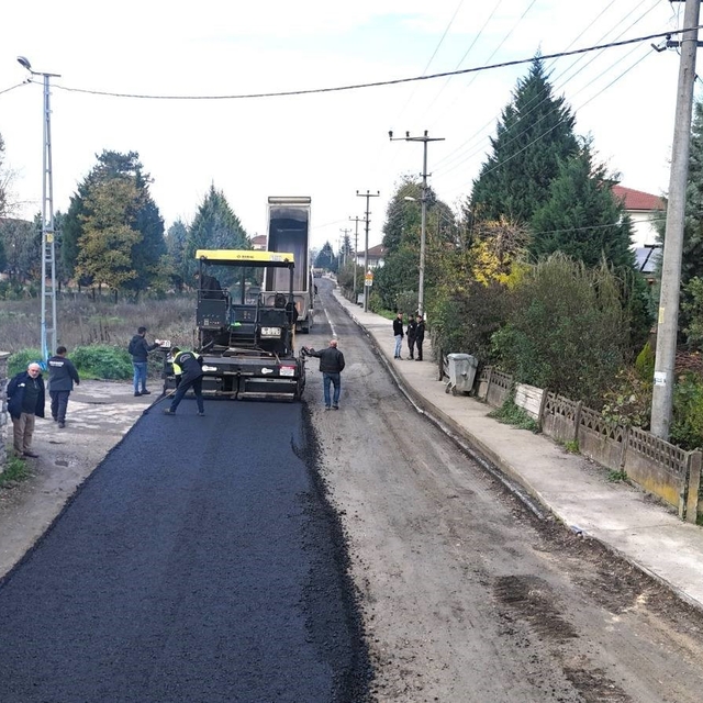 Erenler'in yolları daha konforlu hale getiriliyor