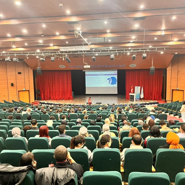 Kars'ta öğrencilere terörle mücadele bilgilendirmesi yapıldı