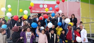Selendi'de 3 Aralık Dünya Engelliler Günü kutlandı