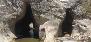 Selendi'de antik "Delikli Bent" keşfedilmeyi bekliyor