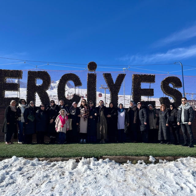 Melikgazi Belediyesi'nden özel ihtiyaçlı bireylere Erciyes havasında etkinl...