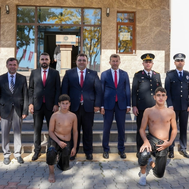 Pazarlar Spor Lisesi'nden güreş ve yağlı güreş projesi