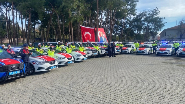 Çanakkale'de kolluk birimlerine 95 yeni araç