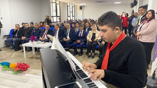 Özel bireylerin etkinliği renkli anlara sahne oldu