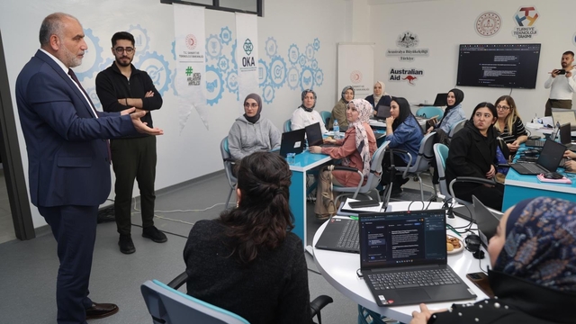 Samsun'da kadınlara yapay zeka ile girişimcilik eğitimi düzenlendi