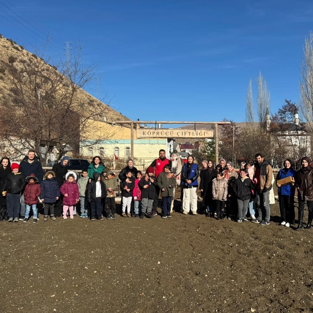 Dünya Engelliler Günü'nde Bayburt'ta öğrenciler için binicilik etkinliği dü...