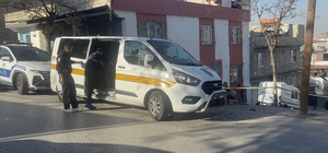 Gaziantep'te eski koca dehşeti: Boşandığı eşini bıçakla öldürdükten sonra k...