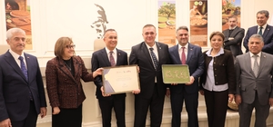 GTB'ye coğrafi işaret başarıları için teşekkür plaketi