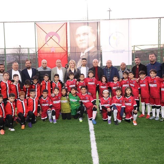 Merkezefendi'de Erol Cantürk U-9 Futbol Şenlik Ligi başladı