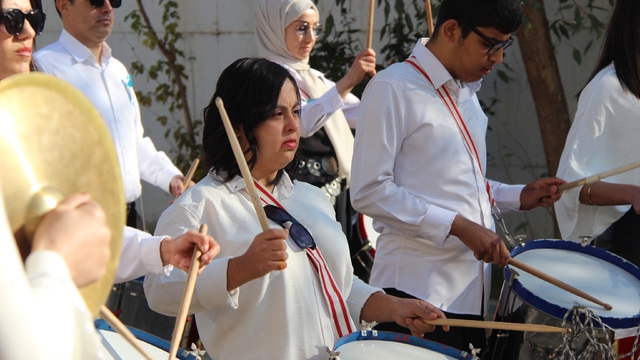 Engelliler hem eğlendi hem eğlendirdi