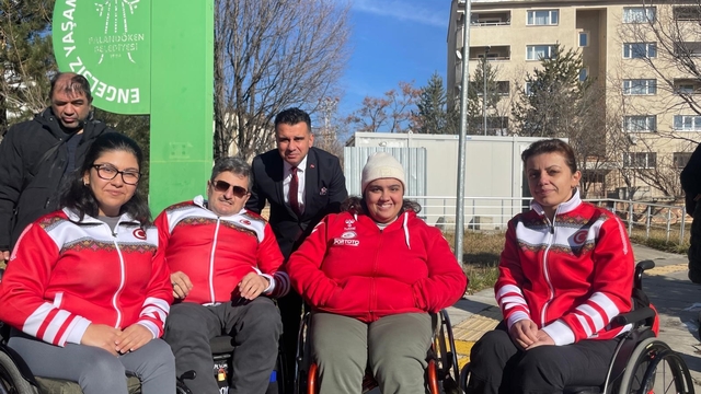 3 Aralık Dünya Engelliler Günü'nde anlamlı buluşma