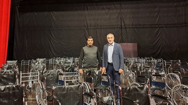 Kırşehir'de engelli ve yaşlılara tekerlekli sandalye ve yürüteç dağıtıldı