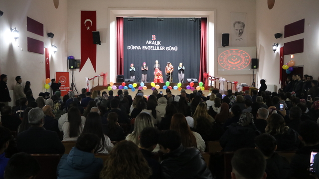 Çankırı'da "Umuda Dokunanlar" programı düzenlendi