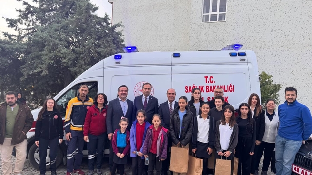 Datça'da öğrencilere acil sağlık hizmetlerinin önemi anlatıldı