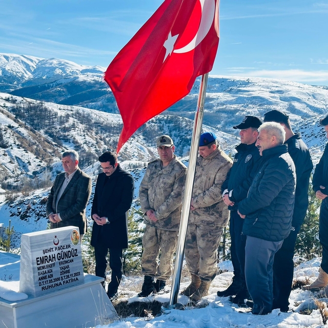 Şehit Piyade Sözleşmeli Er Emrah Gündüz dualarla anıldı
