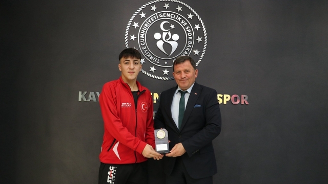 Kenan Eren Kahraman'dan Ali İhsan Kabakcı'ya ziyaret