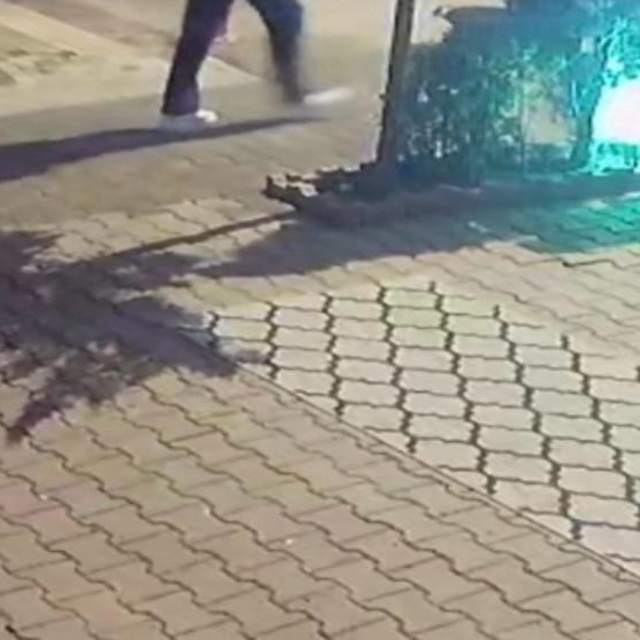 Gece yarısı çiğ köfte dükkanını kurşunlayıp, kaçtılar
Kayseri'de 2 şahıs po...