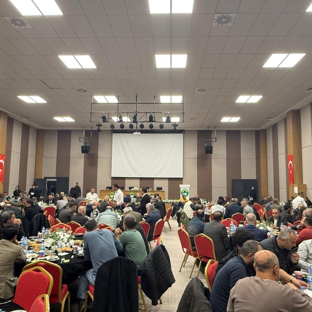 Vali Murat Zorluoğlu: "Diyarbakır, bu yıl çok iyi turizm sezonu geçirdi"
Di...