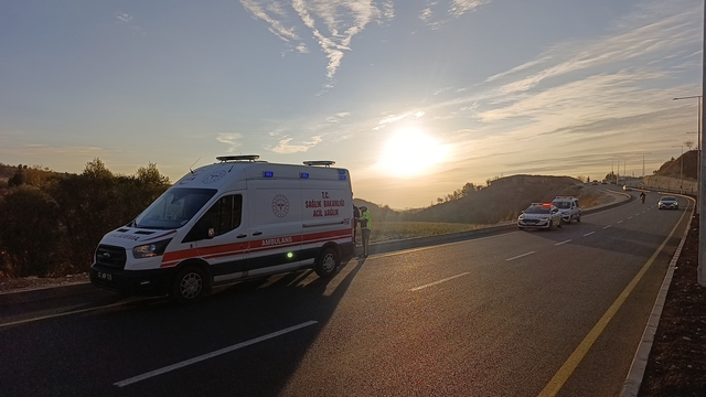 Adıyaman'da şarampole devrilen otomobildeki kişi yaralandı