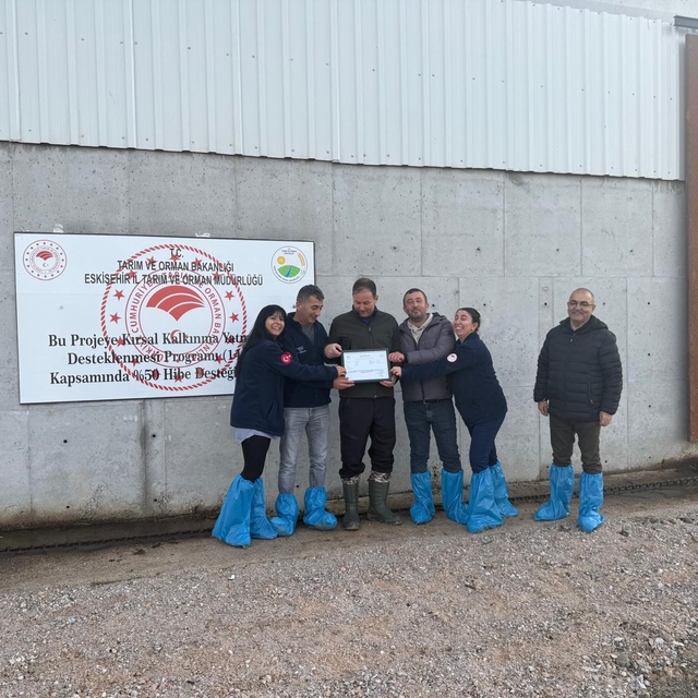 Mahmudiye'nin ilk ari işletmesi sertifikalandırıldı
