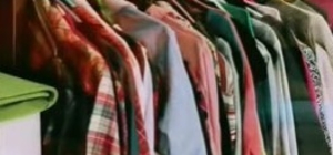 Germencik'te bağışlanan kıyafetler ihtiyaç sahiplerine teslim ediliyor