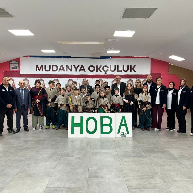 Mudanya'da öğrencilere yönelik okçuluk etkinliği büyük ilgi gördü