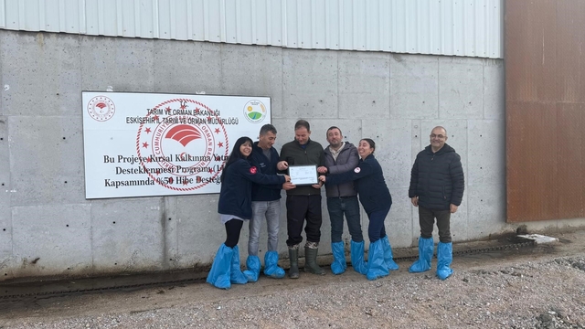 Mahmudiye'nin ilk ari işletmesi sertifikalandırıldı