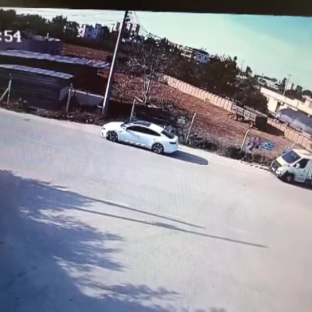 Otomobille geldi çekiciden telefon çaldı: 120 suç kayıtlı hırsızın o anları...