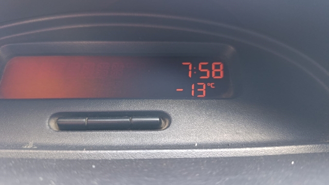 Kars buz kesti: Dondurucu soğuklar hayatı olumsuz etkiliyor