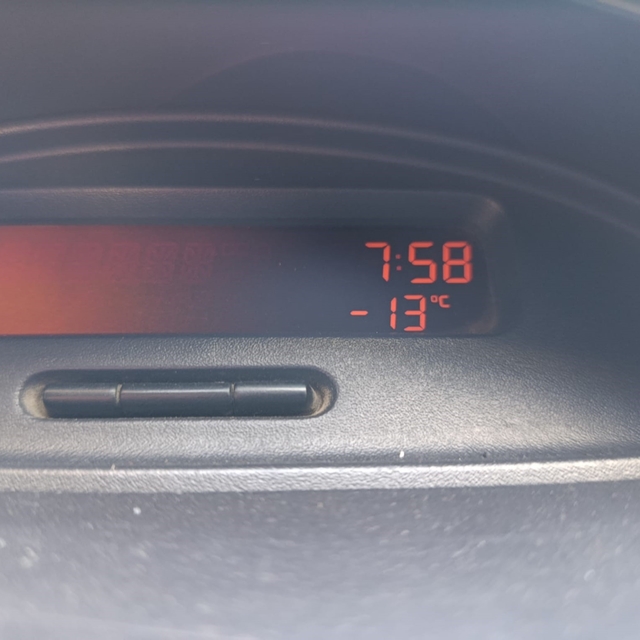 Kars buz kesti: Dondurucu soğuklar hayatı olumsuz etkiliyor