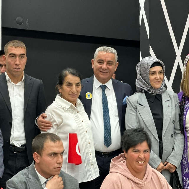 Engelliler Haftası Etkinliği pasta kesimiyle renklendi