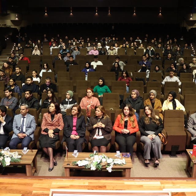 Hasan Kalyoncu Üniversitesi'nde Yapay Zeka Zirvesi gerçekleştirildi