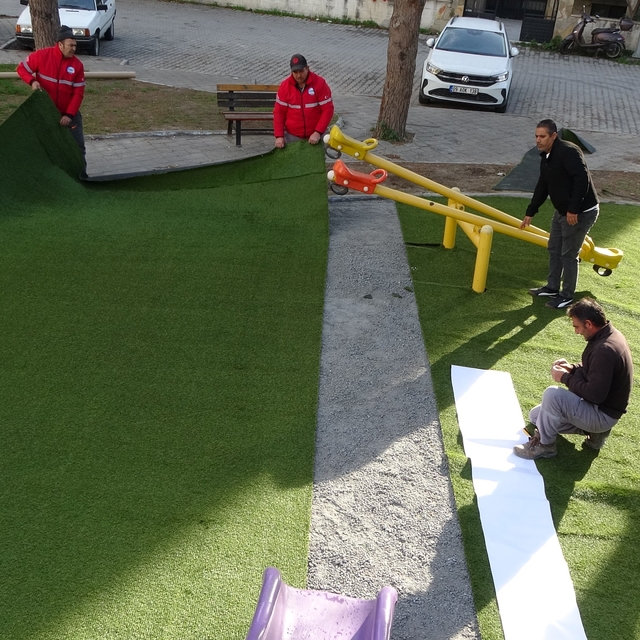 Söke Belediyesi'nin parklarda yenileme atağı devam ediyor