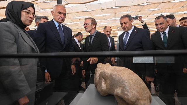 Kültür ve Turizm Bakanı Ersoy'dan Taş Tepeler Projesi kazılarına ilişkin paylaşım: