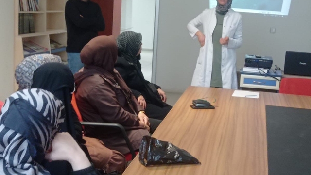 Elazığ'da vatandaşlara sağlık bilgilendirmesi