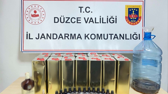 Polis ve jandarma kaçakçılara göz açtırmıyor
Kaçak alkol ve sigara ele geçirildi