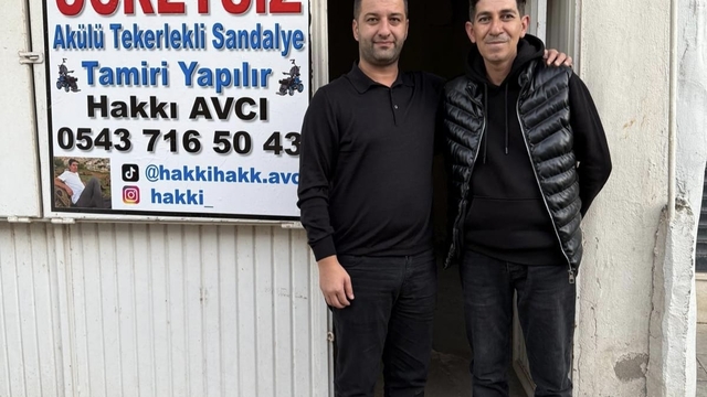 Akülü sandalyeleri ücretsiz tamir eden kişiye iş yeri desteği