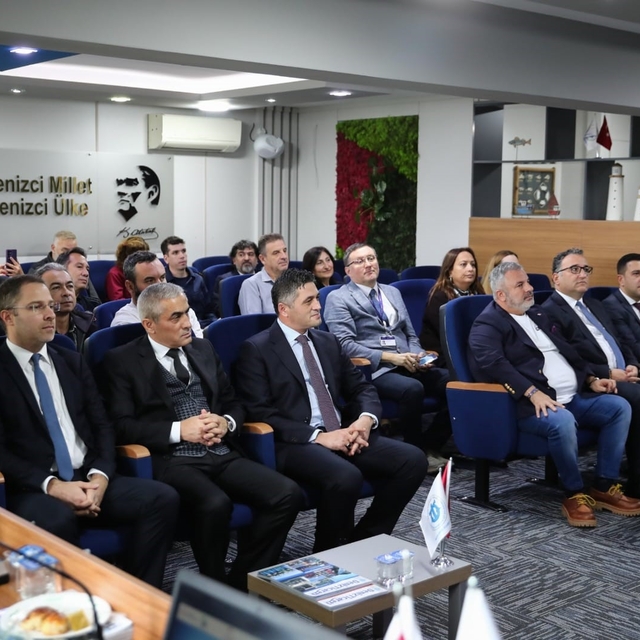 Aliağa Körfezi Mavi Dönüşüm Projesi tanıtıldı
Proje ile hayalet ağların tem...